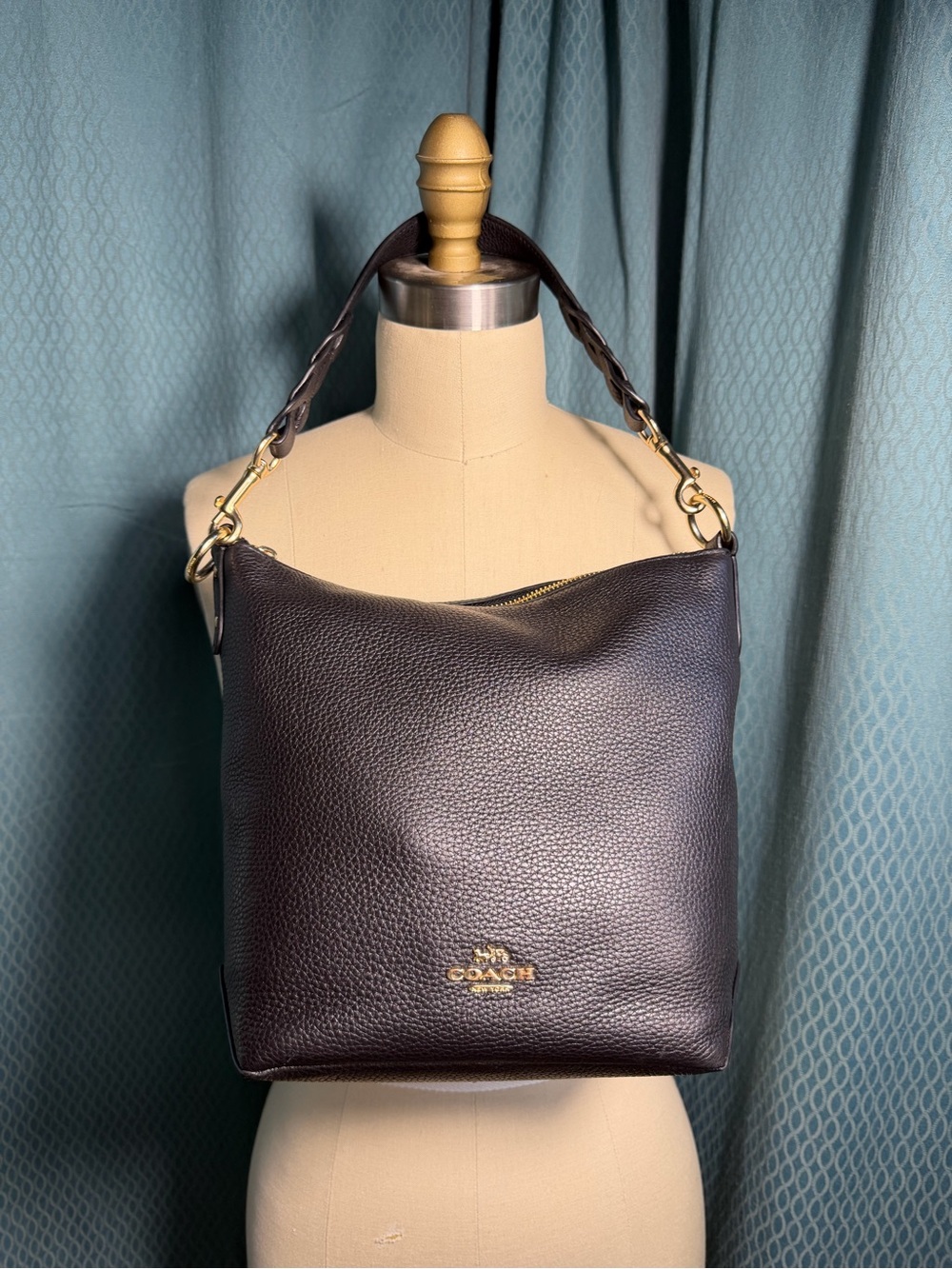 Coach Abby Pebbled Leather Hobo Bag Sholder Bag in Black